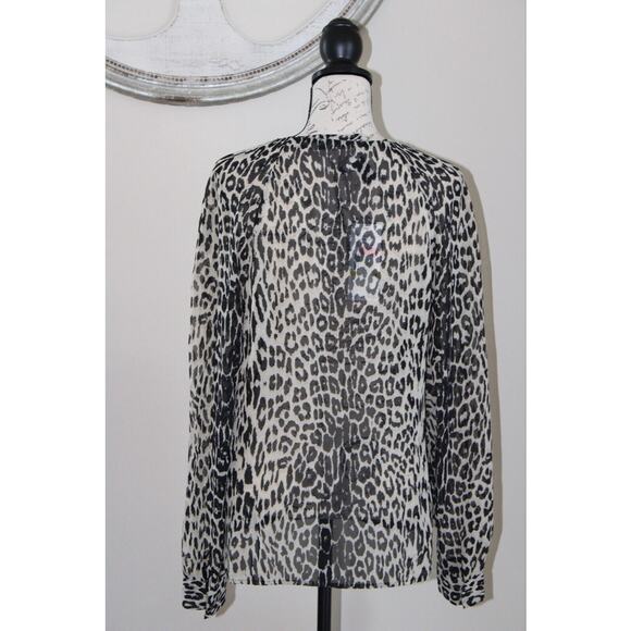Kenneth Cole Women’s Blouse faux wrap animal print gray V-neck Size M - Picture 2 of 10